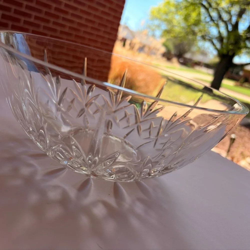 Vintage Lead‎ Crystal Pineapple Pattern Bowl Scalloped Edge Cut Glass Fruit Dish